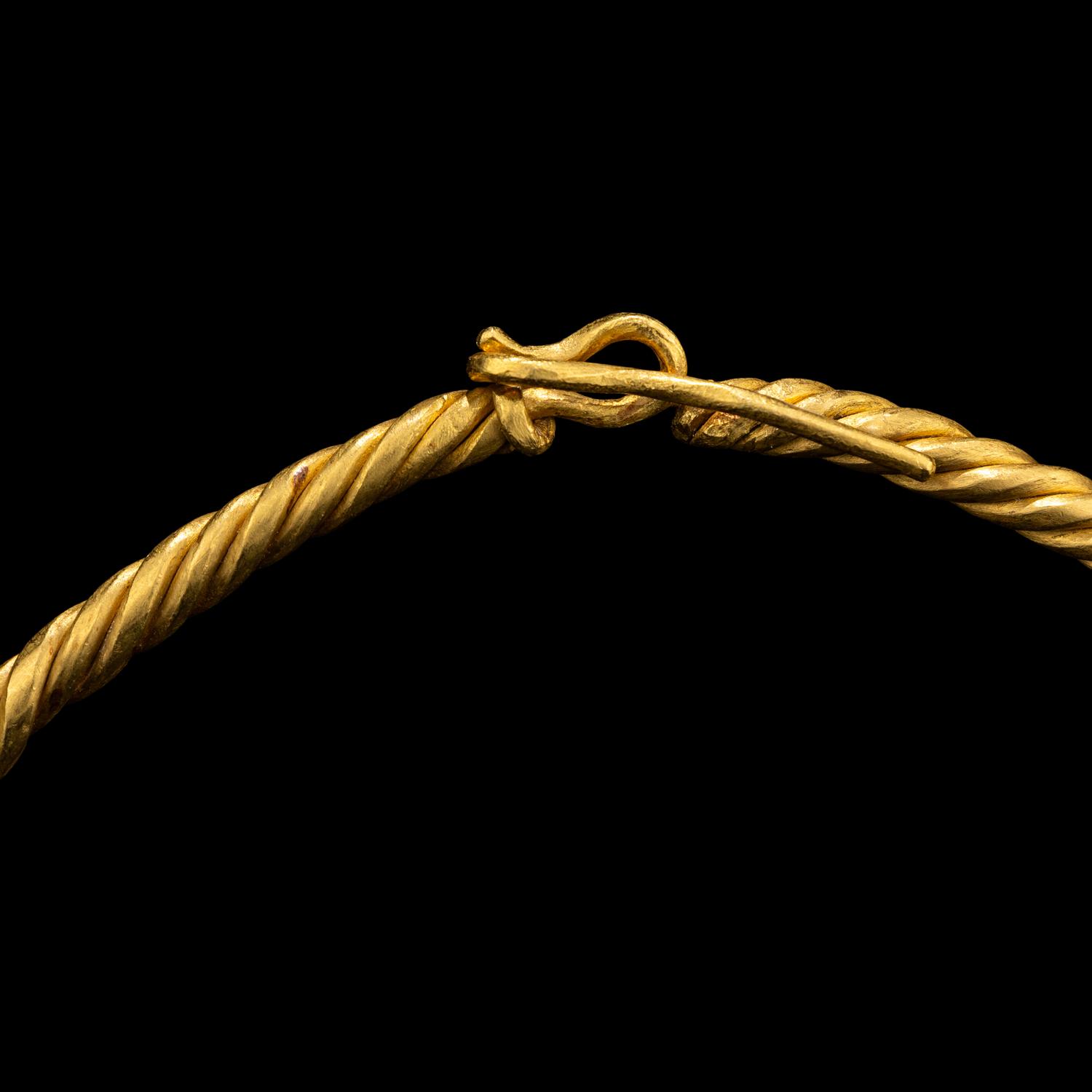 A Roman Gold Necklace