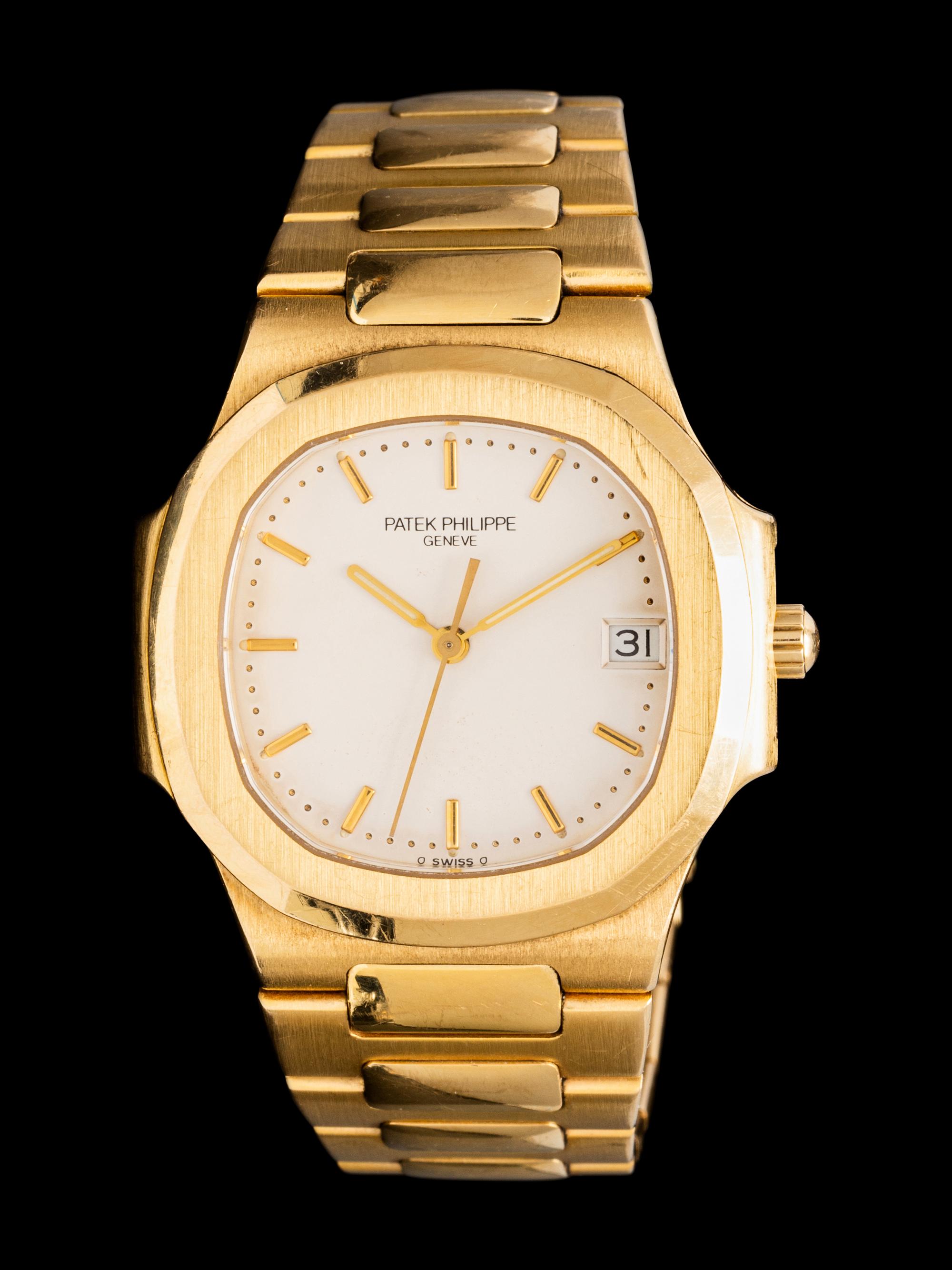 PATEK PHILIPPE, REF. 3900/1 18K YELLOW GOLD 'NAUTILUS' WATCH