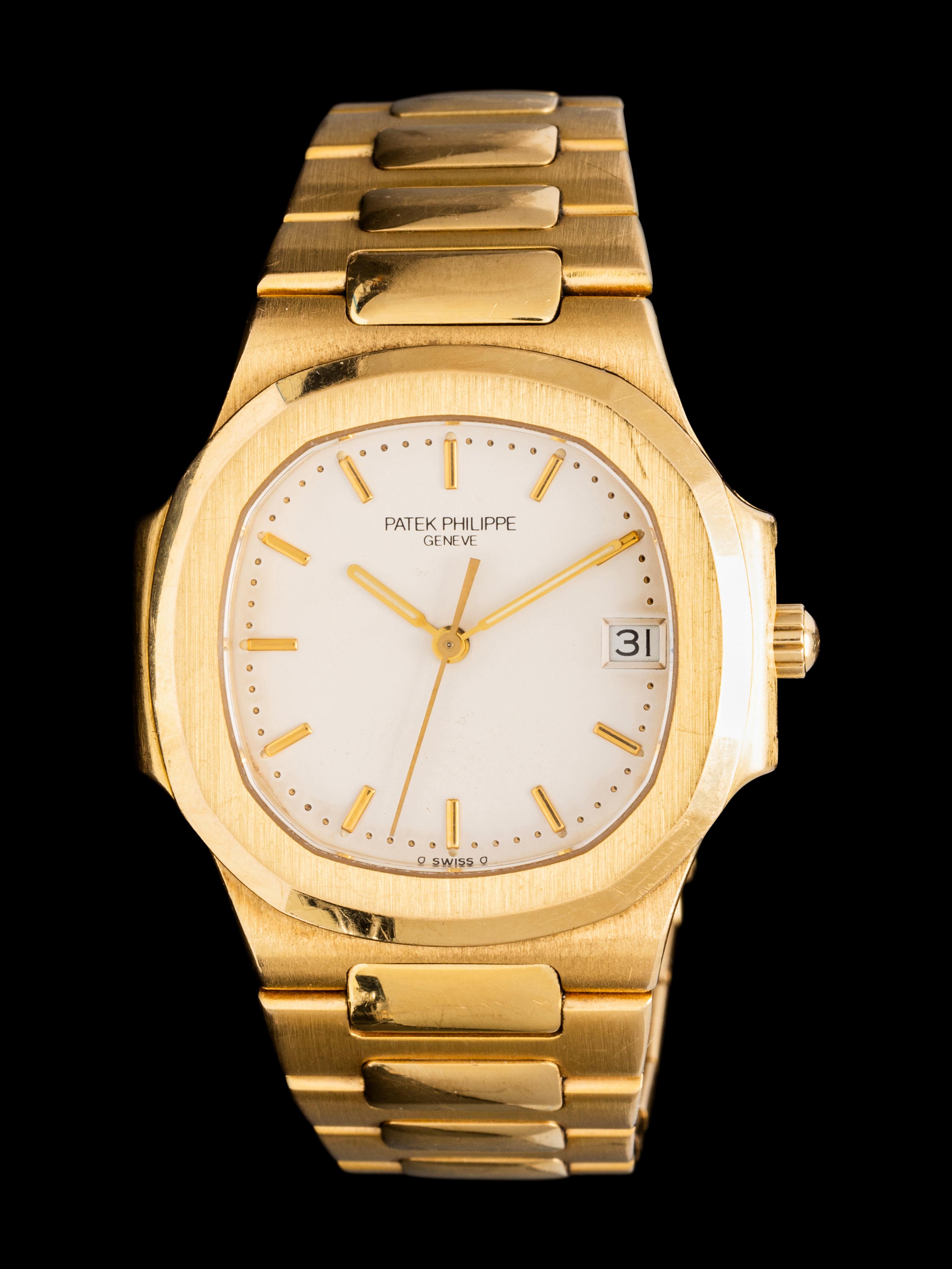 PATEK PHILIPPE, REF. 3900/1 18K YELLOW GOLD 'NAUTILUS' WATCH