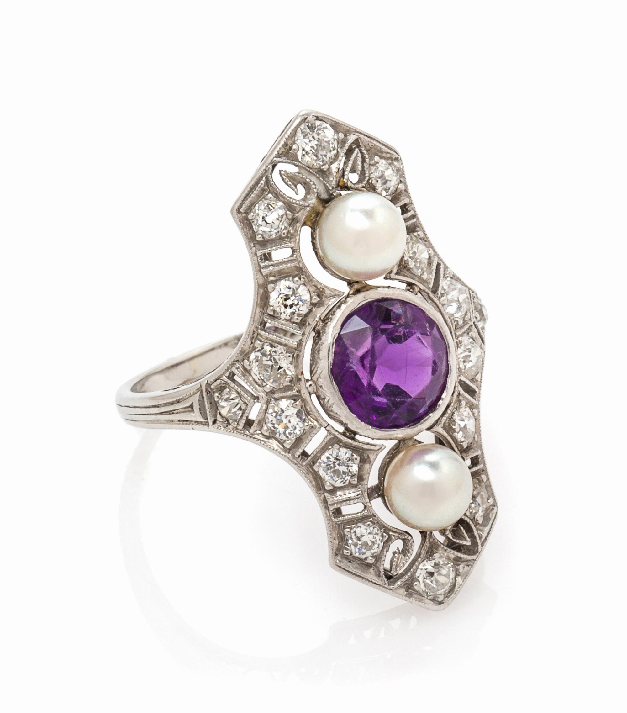 An Edwardian Amethyst, Diamond and Pearl Ring, 4.30 dwts.