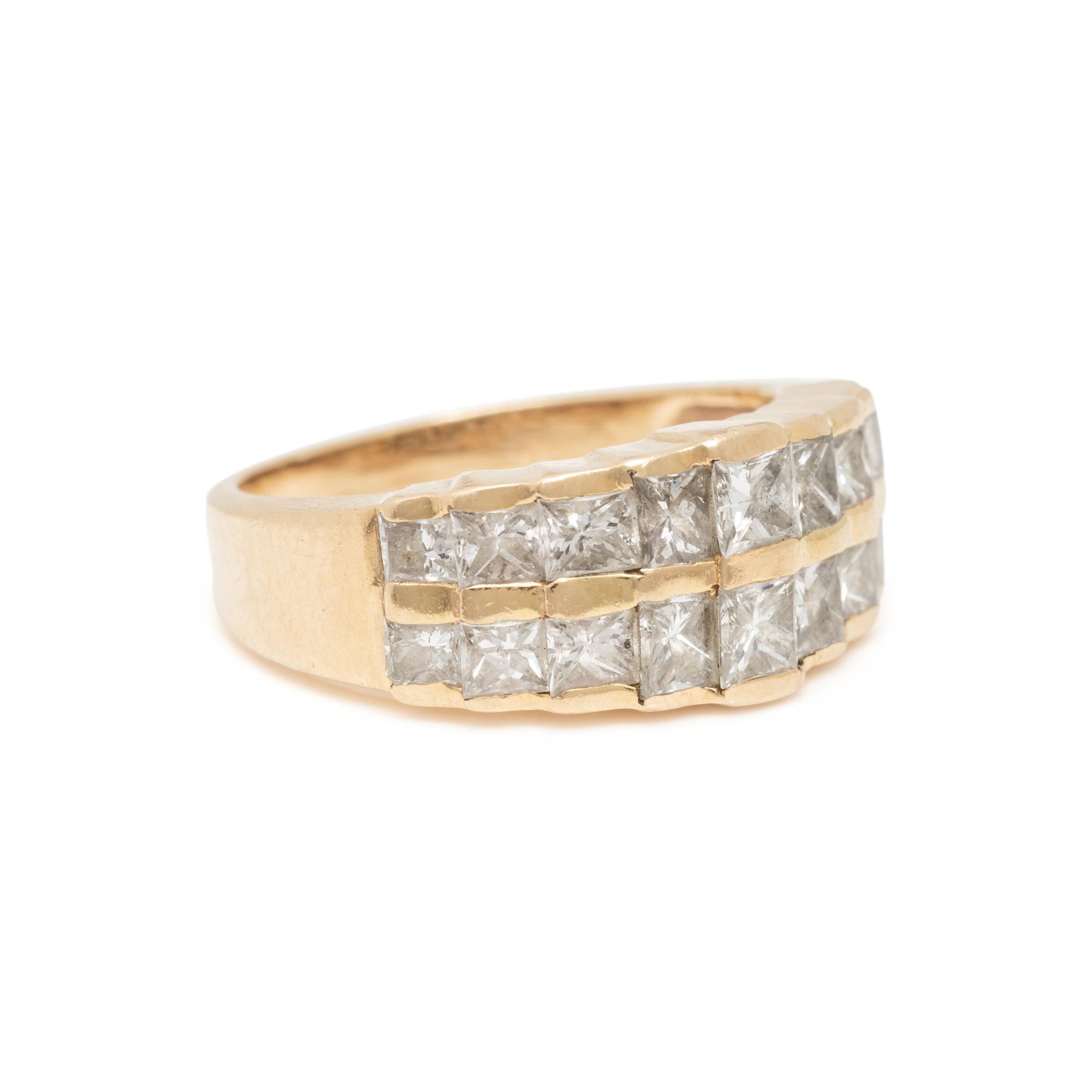 YELLOW GOLD AND DIAMOND RING