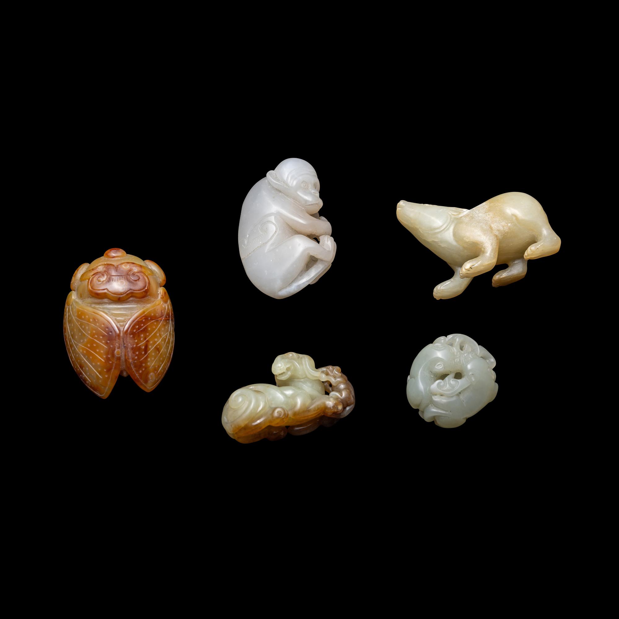 Five Chinese Jade Carving of Animals, 20th Century 動物造型玉把件五枚