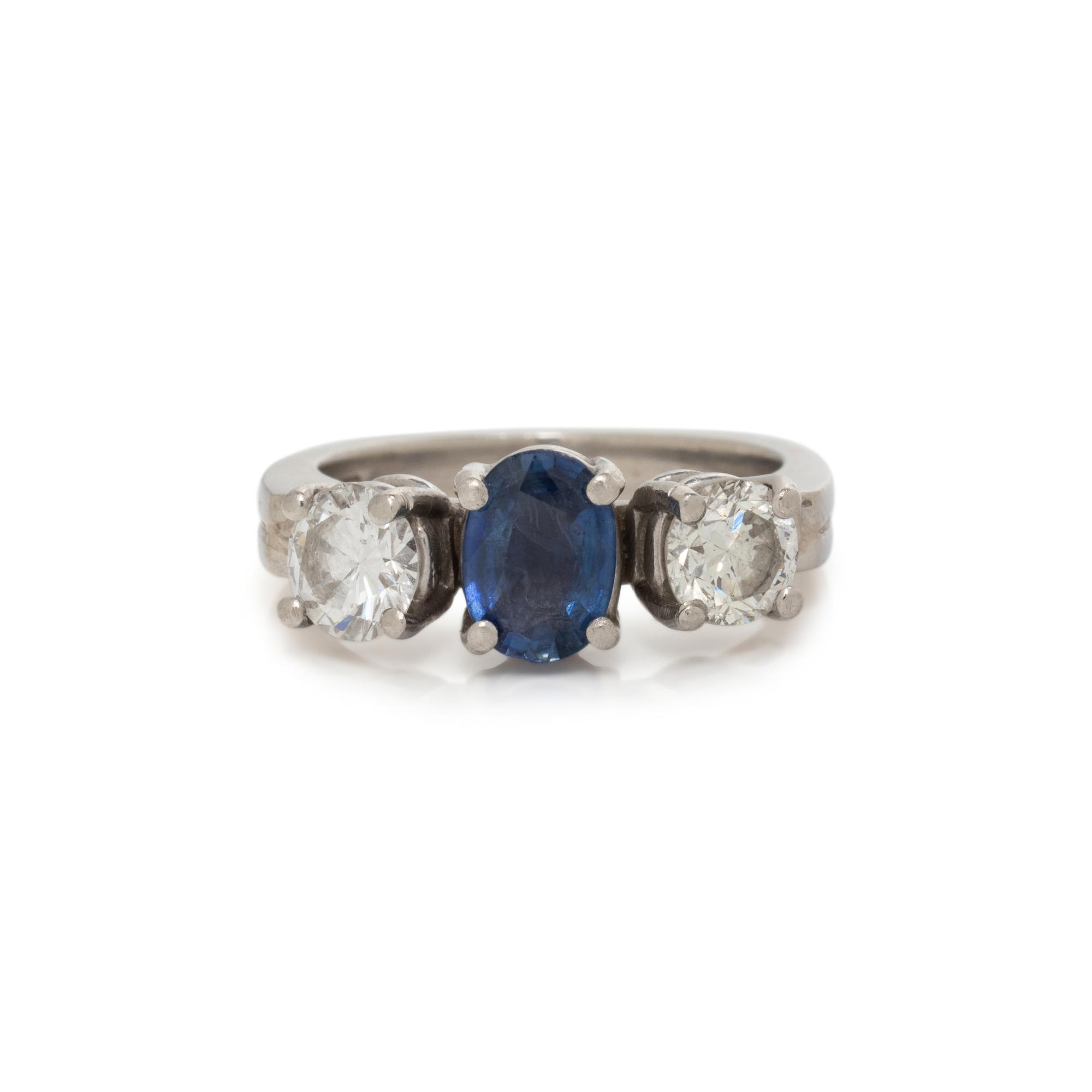 SAPPHIRE AND DIAMOND RING