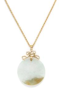 A 14 Karat Yellow Gold and Jade Pendant Necklace, 19.70 dwts.