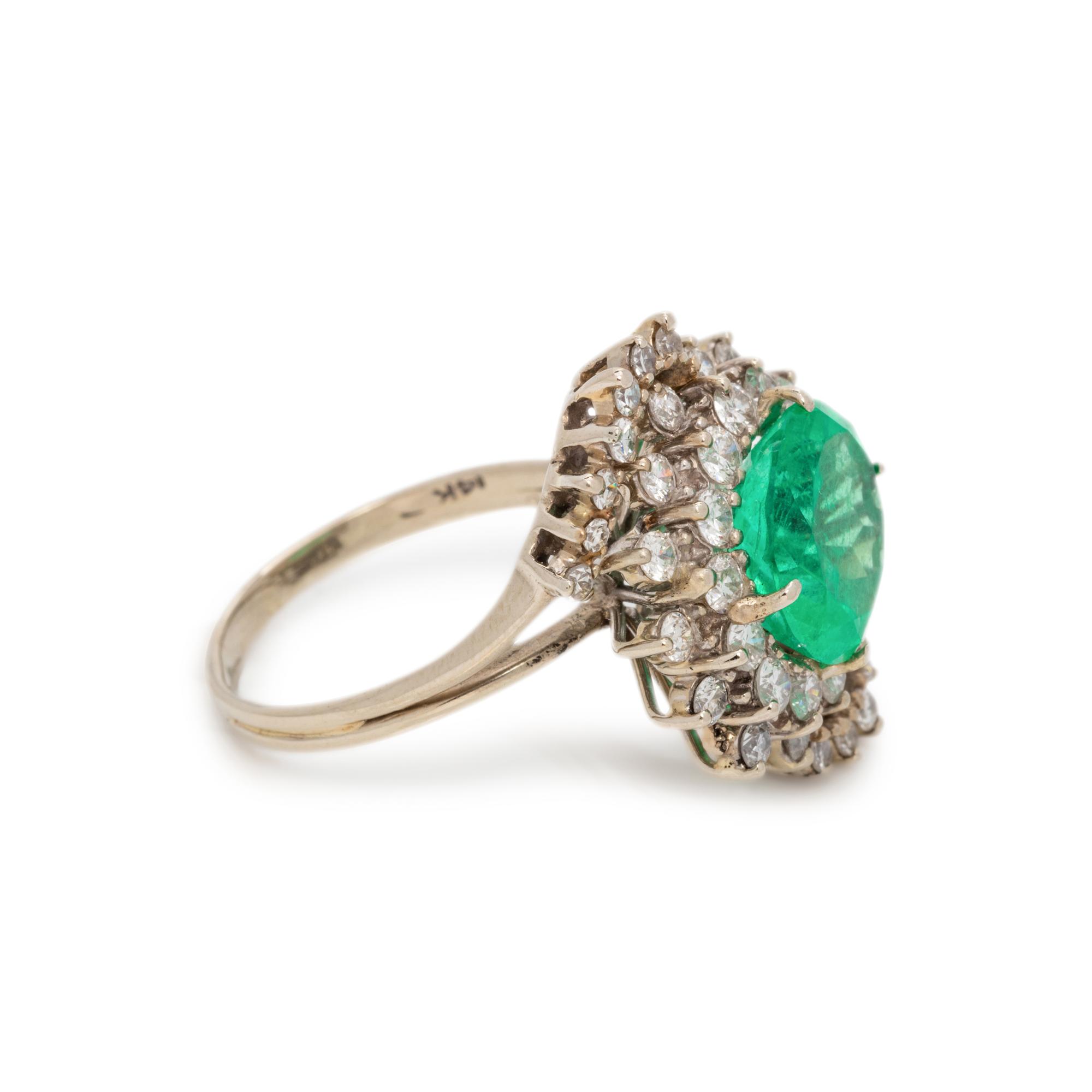 EMERALD AND DIAMOND RING