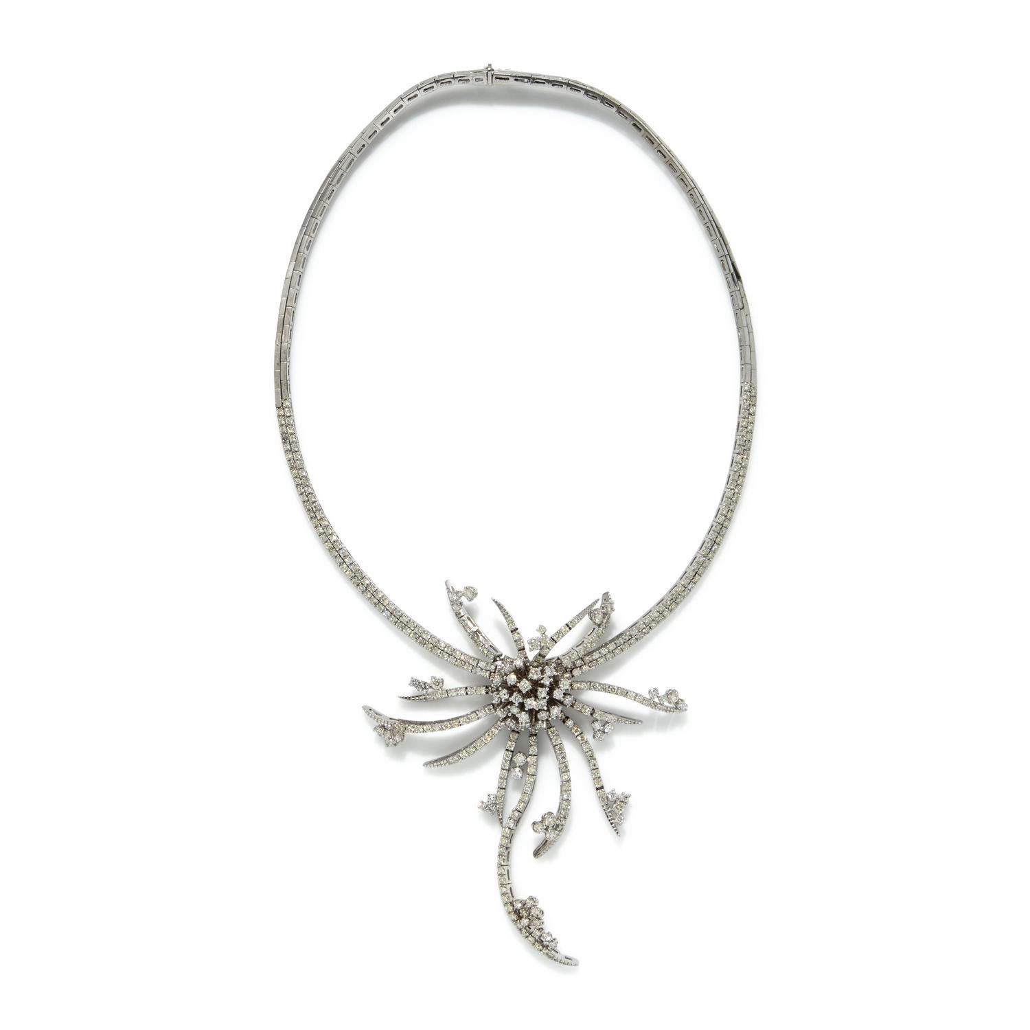 DIAMOND AND WHITE GOLD FLOWER NECKLACE