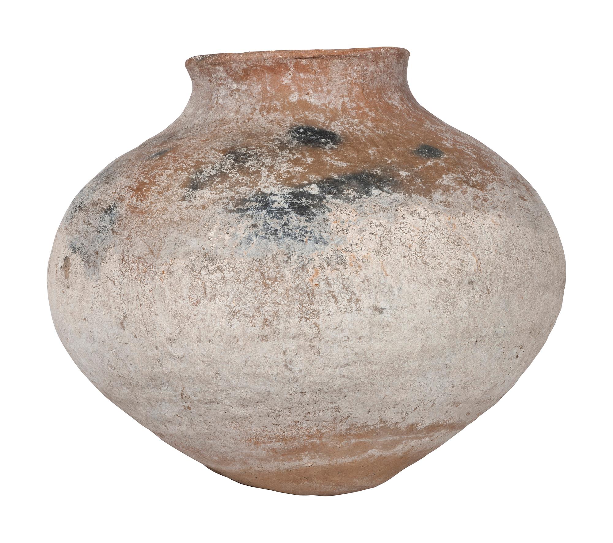 Southwestern Utilitarian Pottery Vessels, Pair