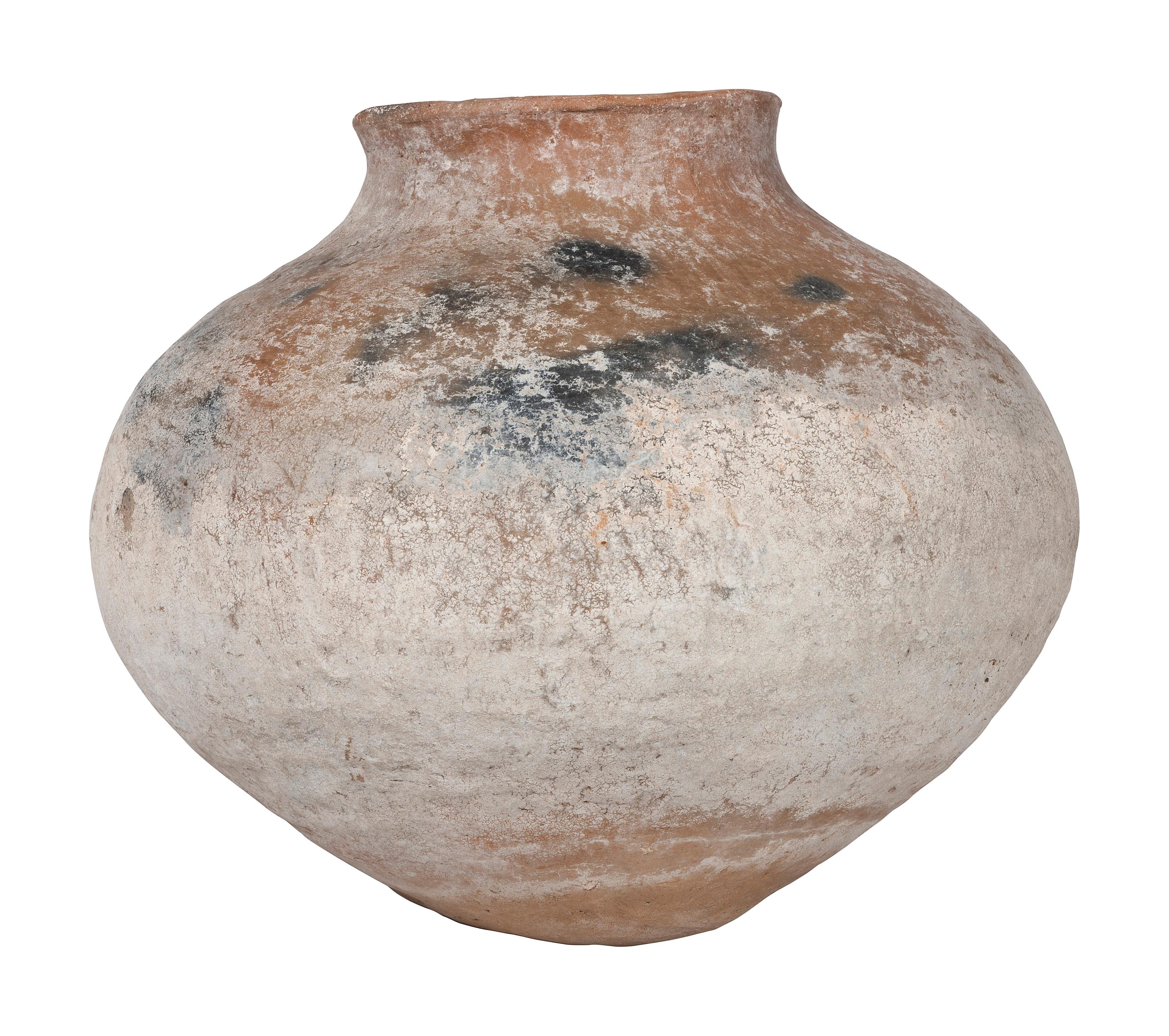 Southwestern Utilitarian Pottery Vessels, Pair