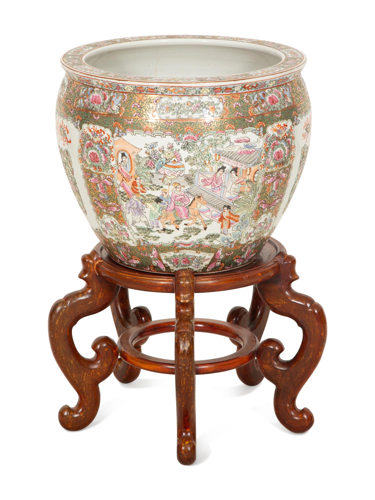 A Chinese Famille Rose Porcelain Jardinière on Stand