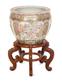 A Chinese Famille Rose Porcelain Jardinière on Stand