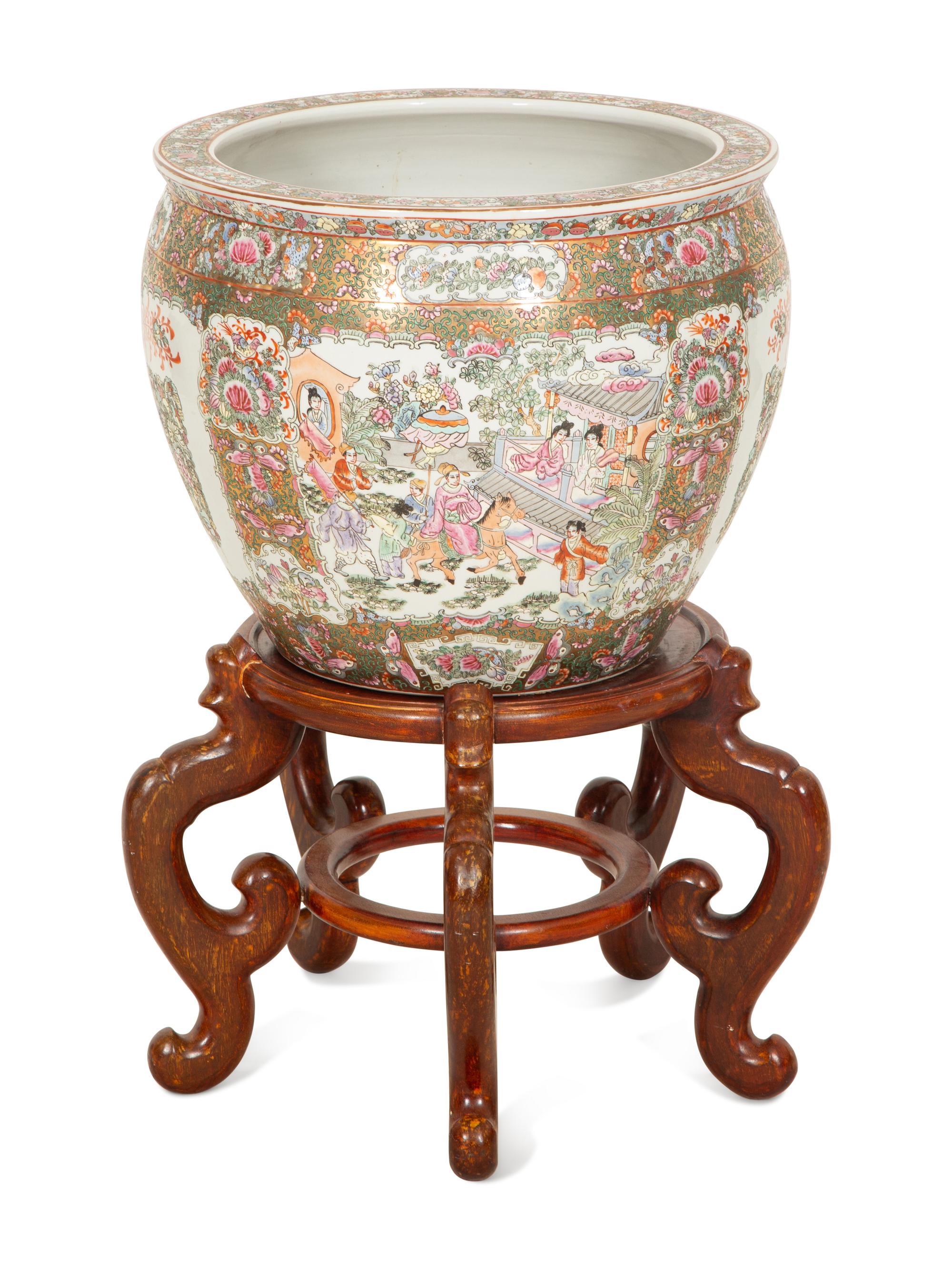 A Chinese Famille Rose Porcelain Jardinière on Stand