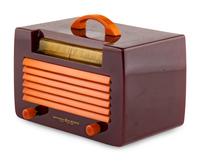 A General Electric L570 Radio