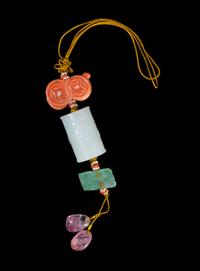A White Jade Bead LIKELY 19TH CENTURY Length overall 9 inches. — LIKELY 19TH CENTURY
