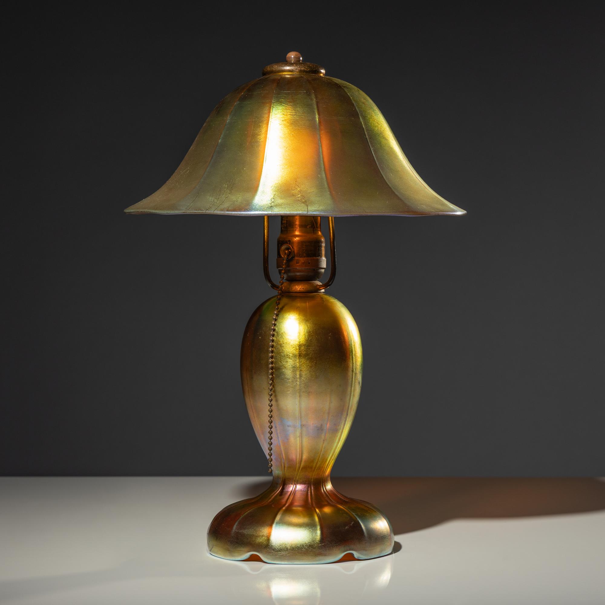 Table lamp