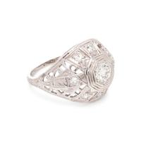 WHITE GOLD AND DIAMOND RING