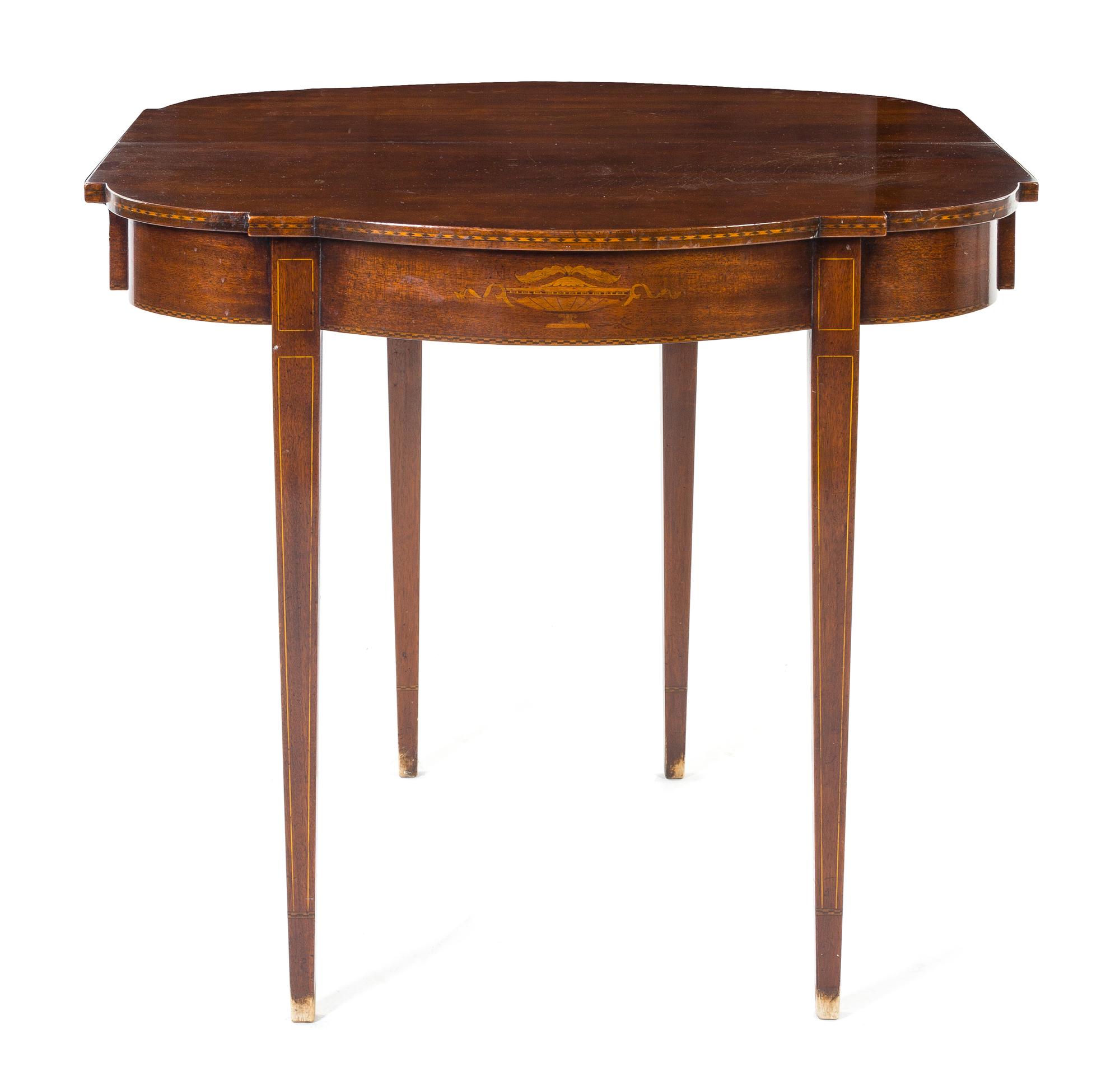 A Federal Style Mahogany Flip Top Games Table Height 30 3/4 x width 36 x depth 18 inches (closed). — 19TH CENTURY
