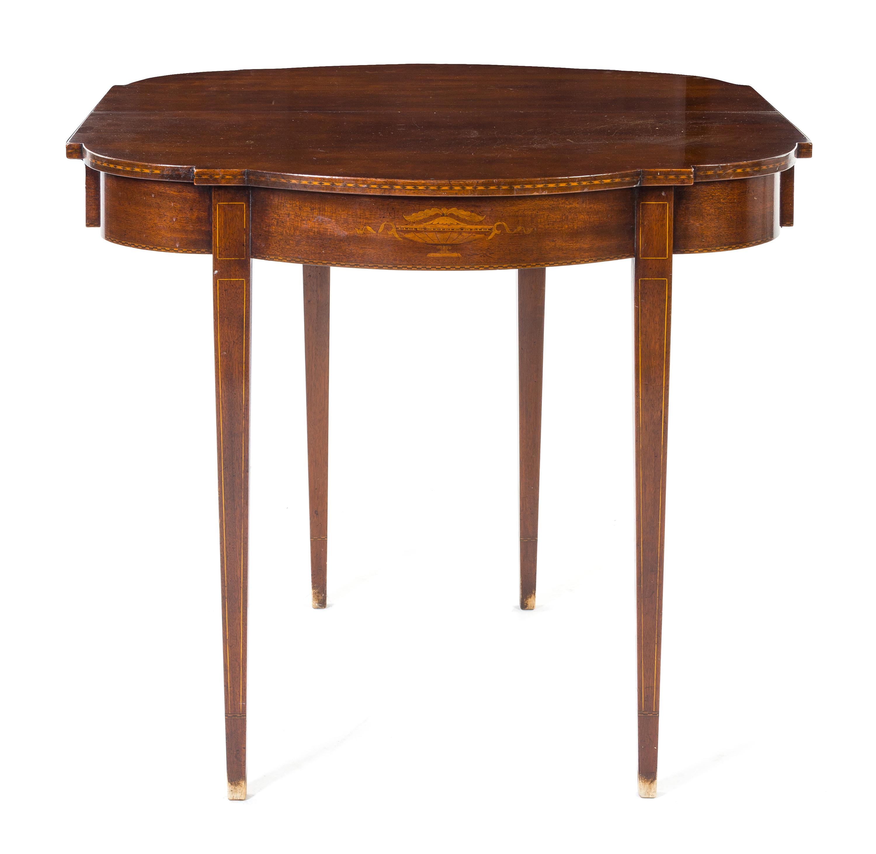 A Federal Style Mahogany Flip Top Games Table Height 30 3/4 x width 36 x depth 18 inches (closed). — 19TH CENTURY