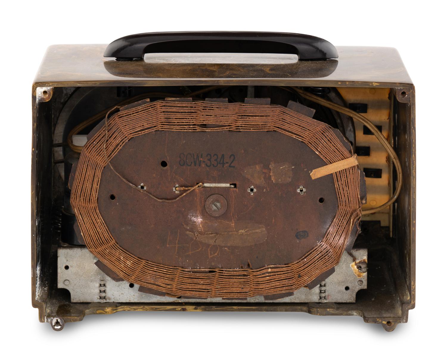 An Emerson Patriot Aristocrat 400 Radio