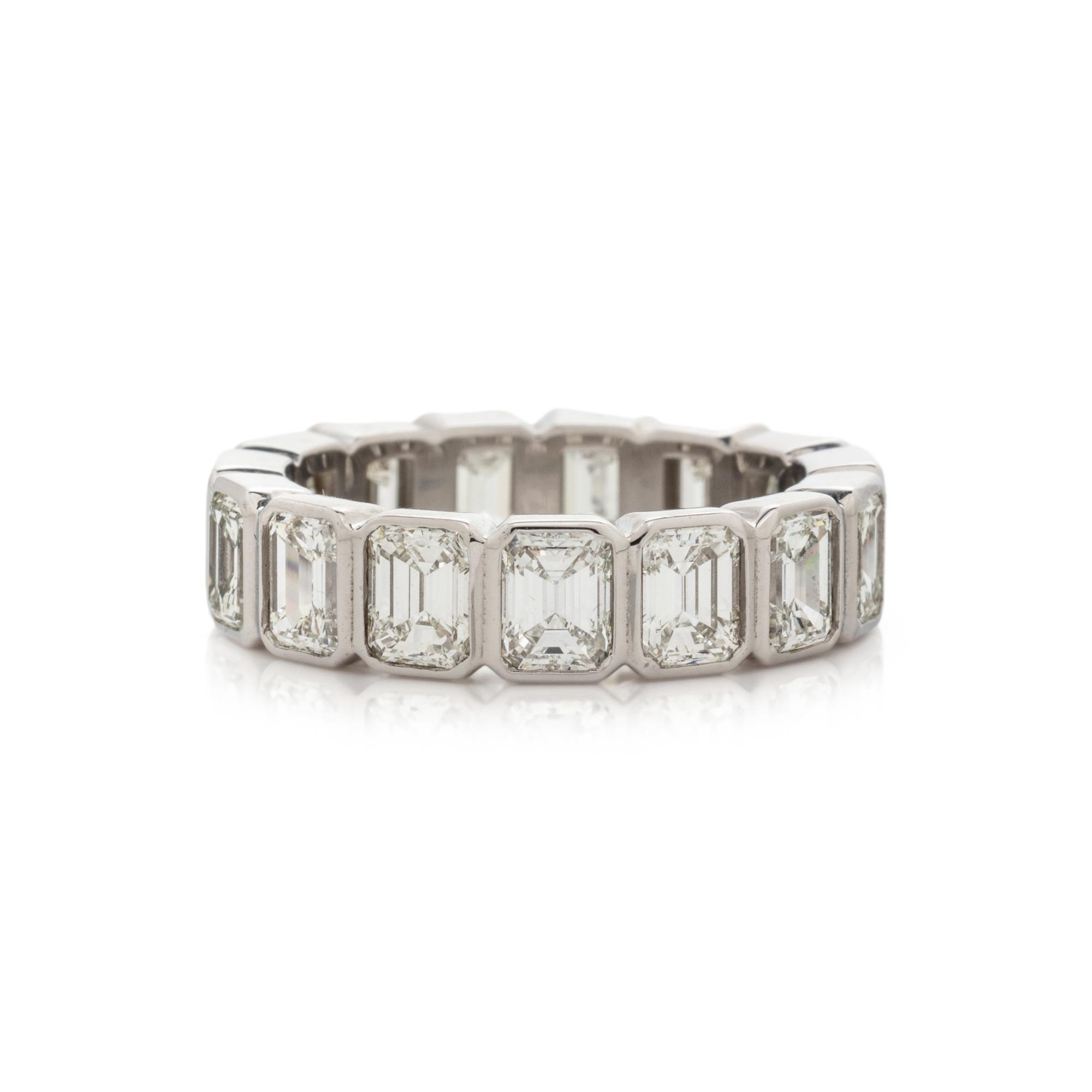 DIAMOND ETERNITY BAND