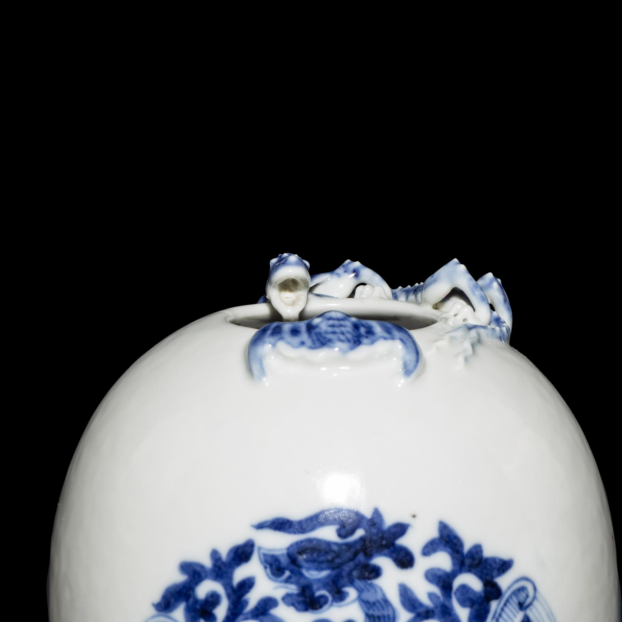 Two Chinese Blue and White Porcelain Globular Brush Washers, 20th Century — 近代 青花龍鳳紋水盂兩件