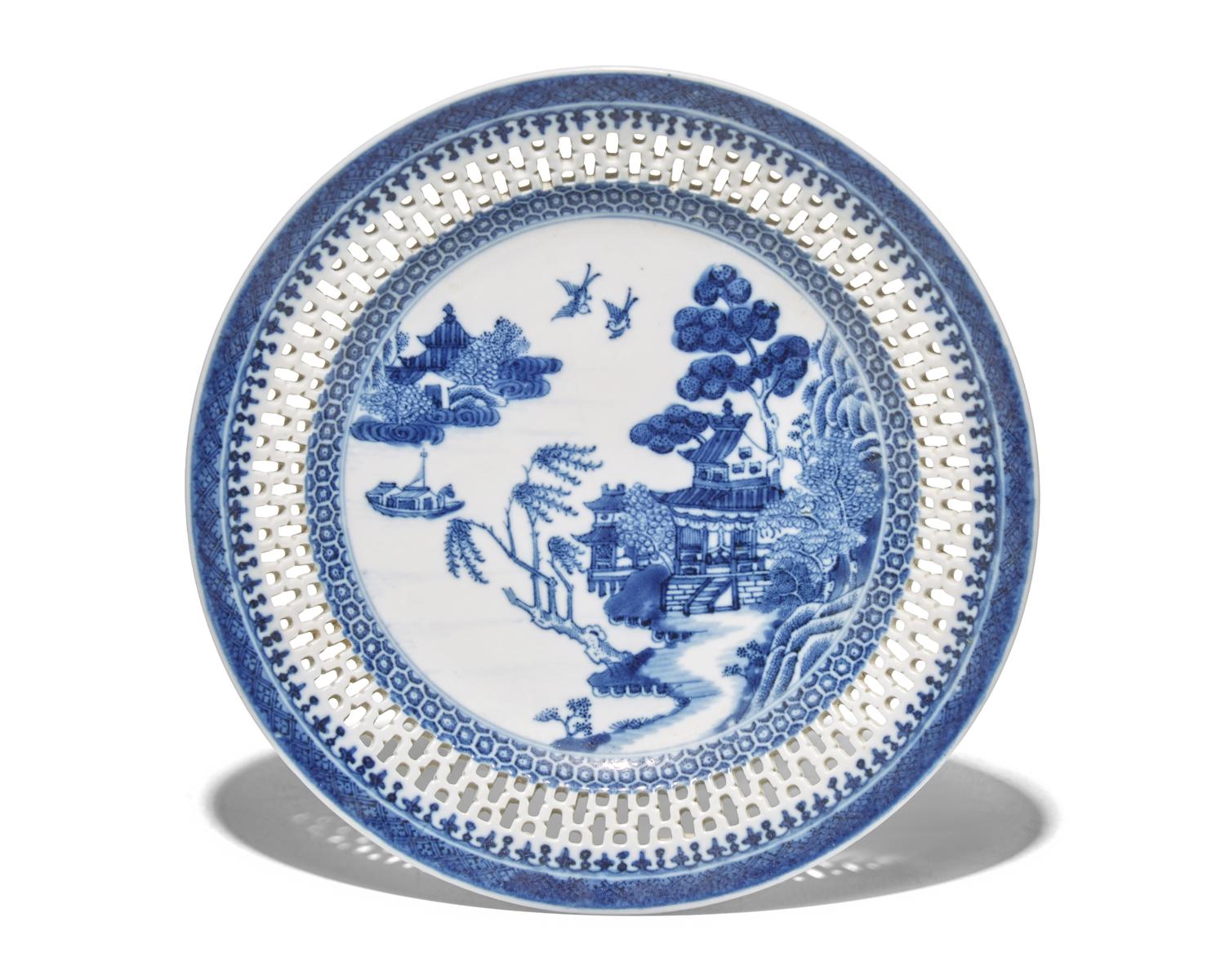 A Chinese Export Porcelain Reticulated Chestnut Covered Bowl and Undertray