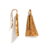 A Pair of Central Asian Gold Trapezoid Earrings
