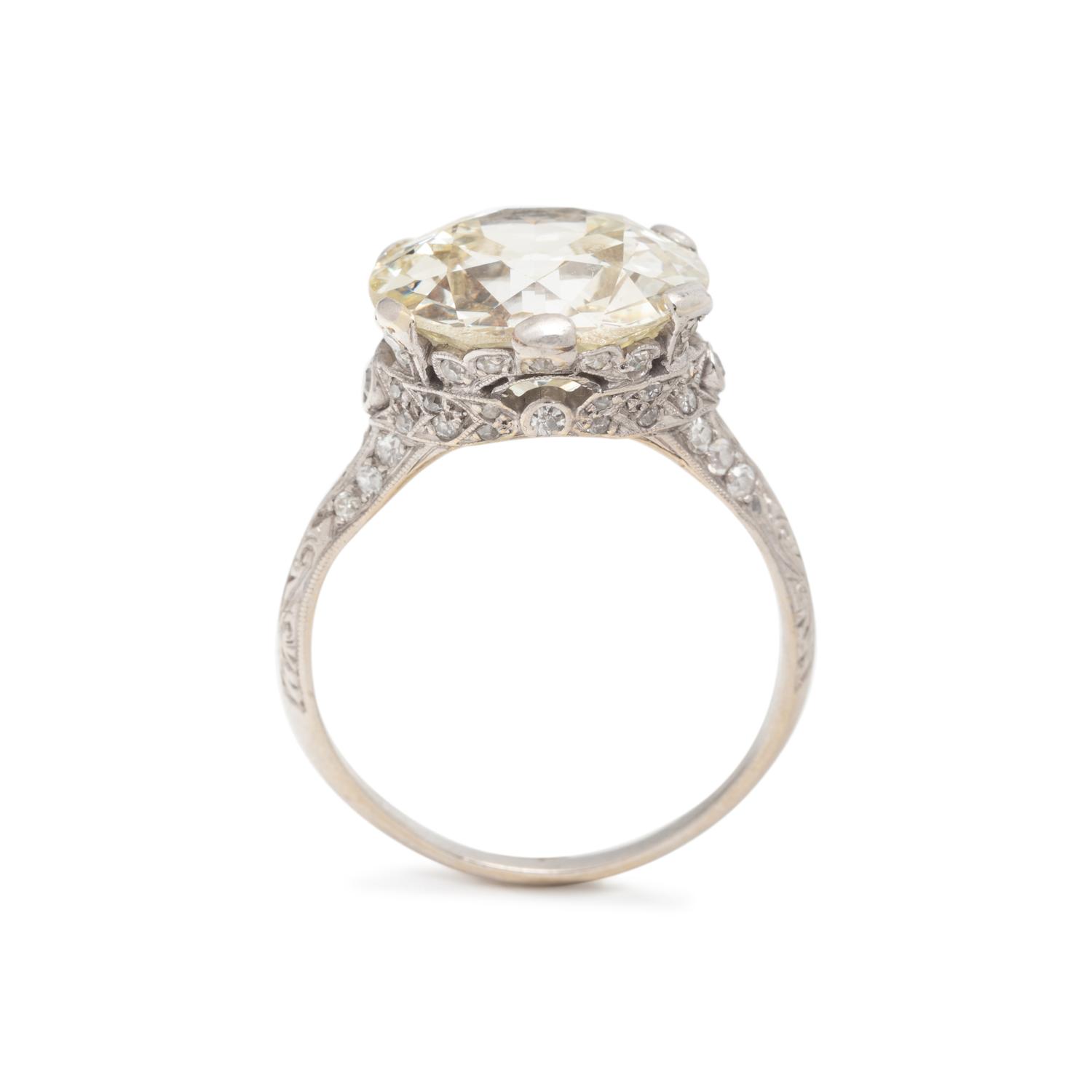 EDWARDIAN, PLATINUM AND DIAMOND RING