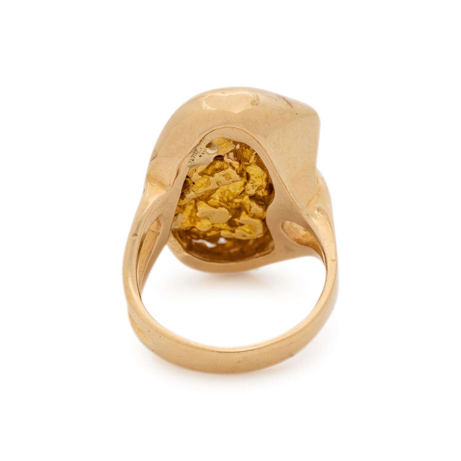 YELLOW GOLD AND GOLD NUGGET RING