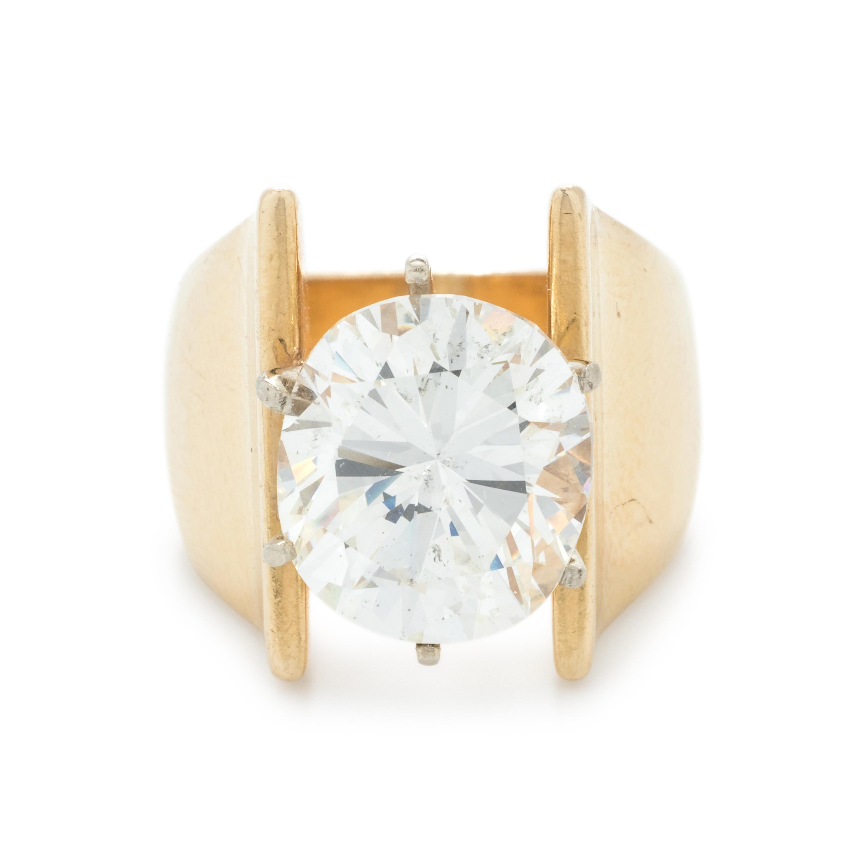 DIAMOND RING