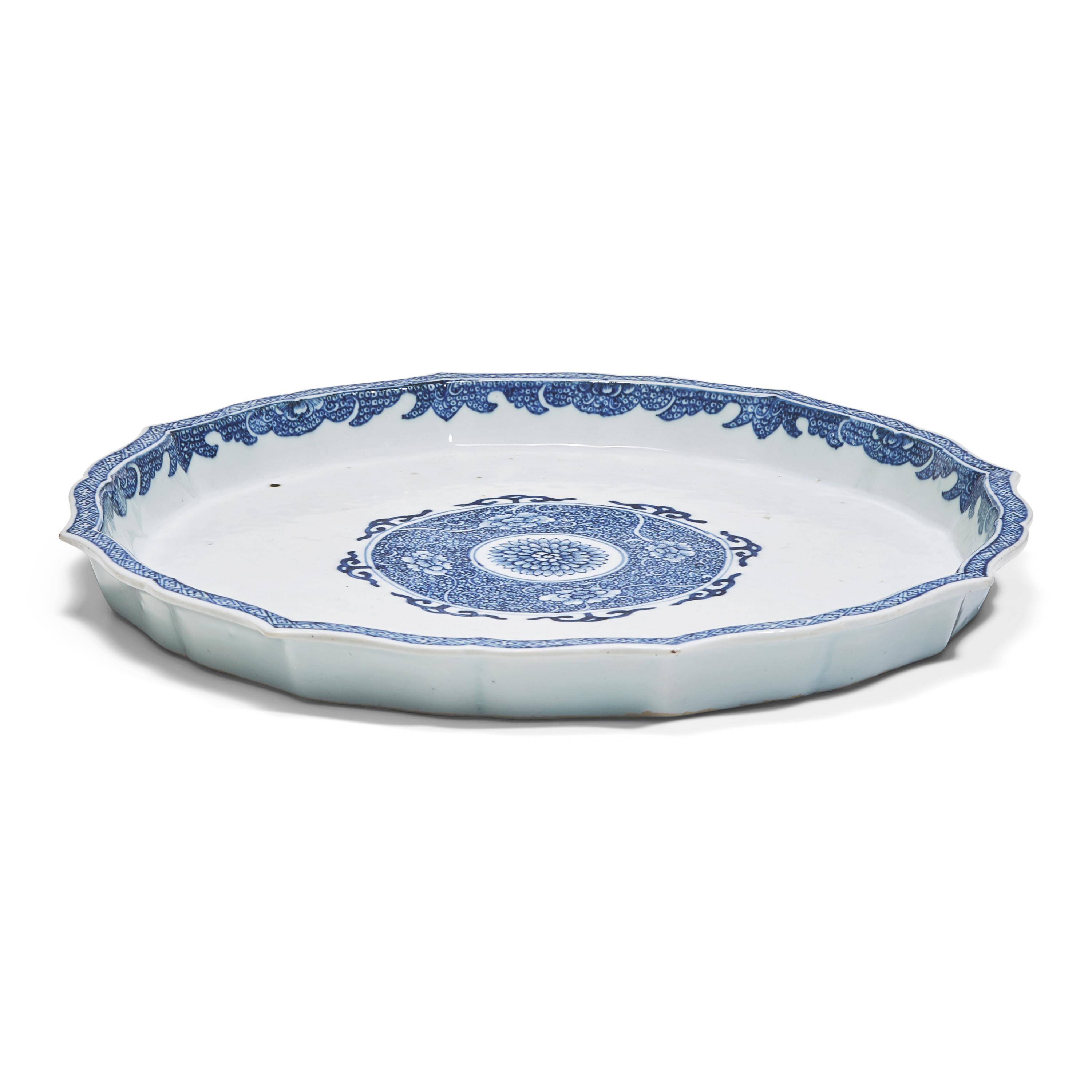 A Large Chinese Export Blue and White Serving Plate