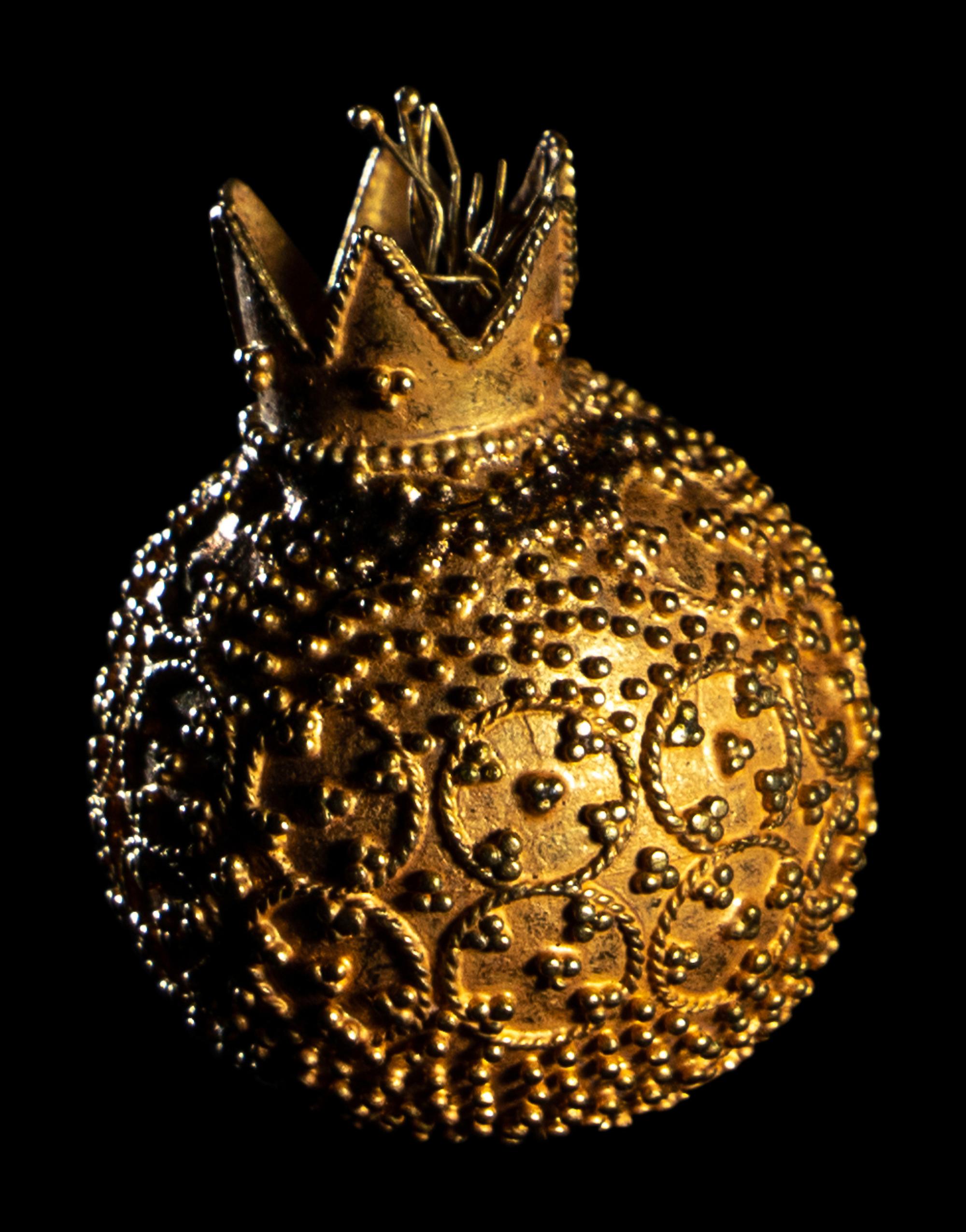 A Greco-Roman Gold Pomegranate
