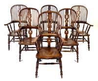 Six English Oak Windsor Chairs Height 44 3/8 inches. — 19TH CENTURY