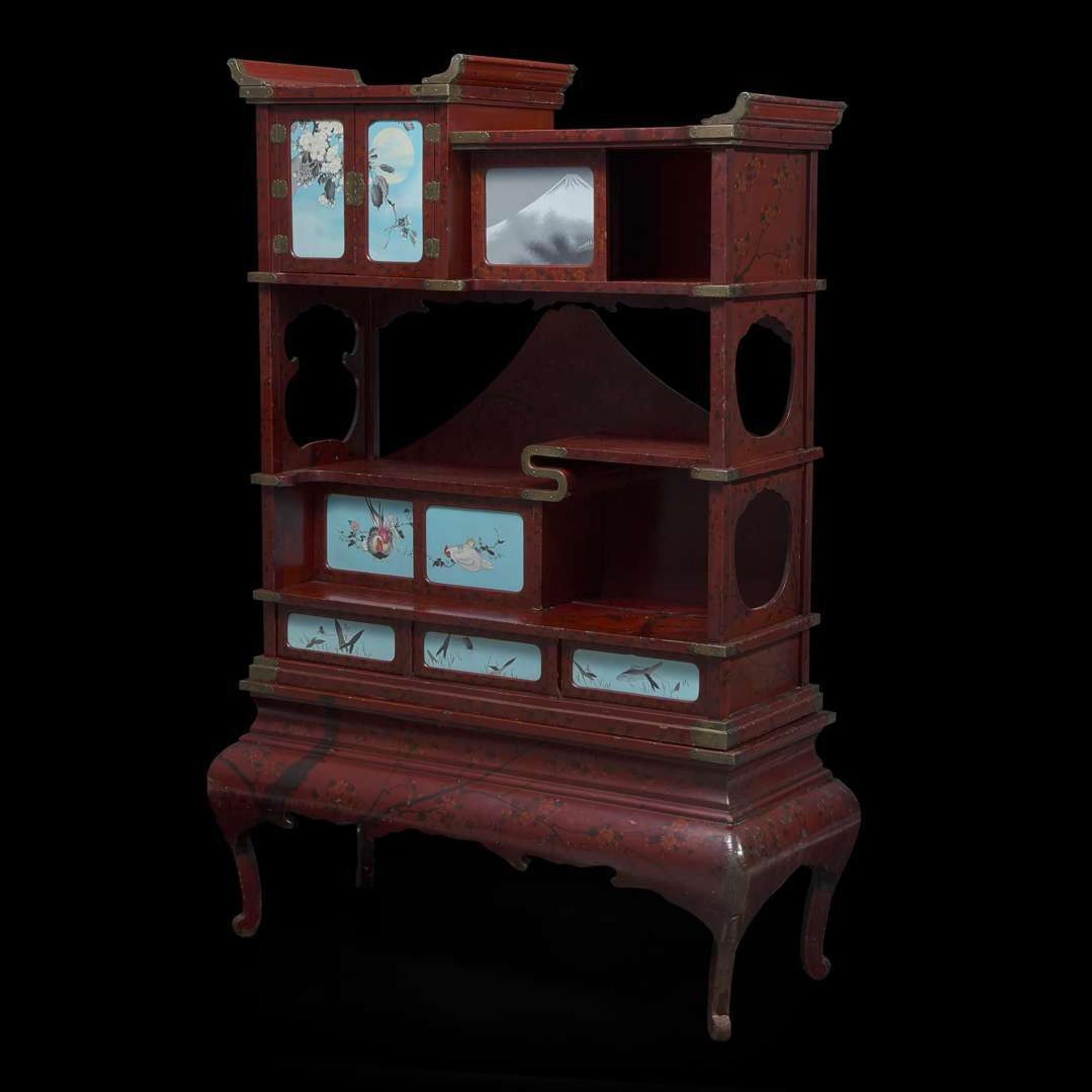 A Japanese lacquer display cabinet with cloisonné panels 日本漆器立柜及底座 Late Meiji period ????
