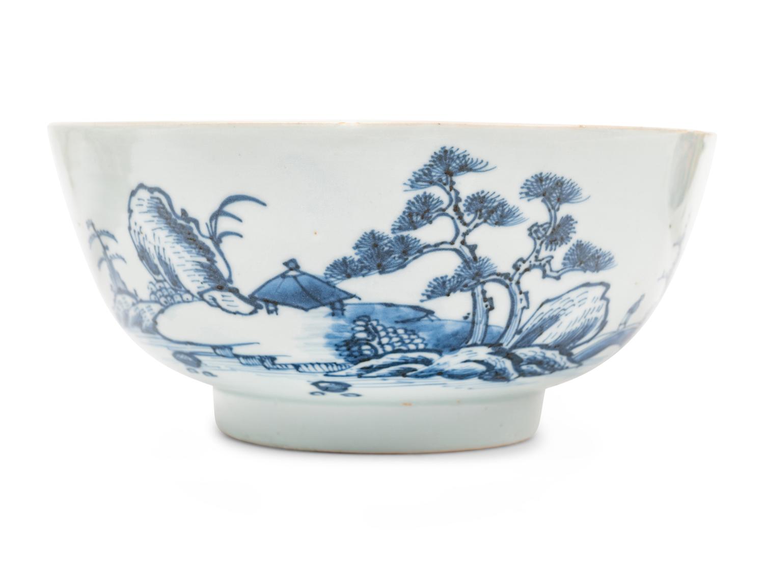 Seven Chinese Export Porcelain Articles