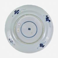 A Chinese Export Porcelain Blue and White Charger early 18th century