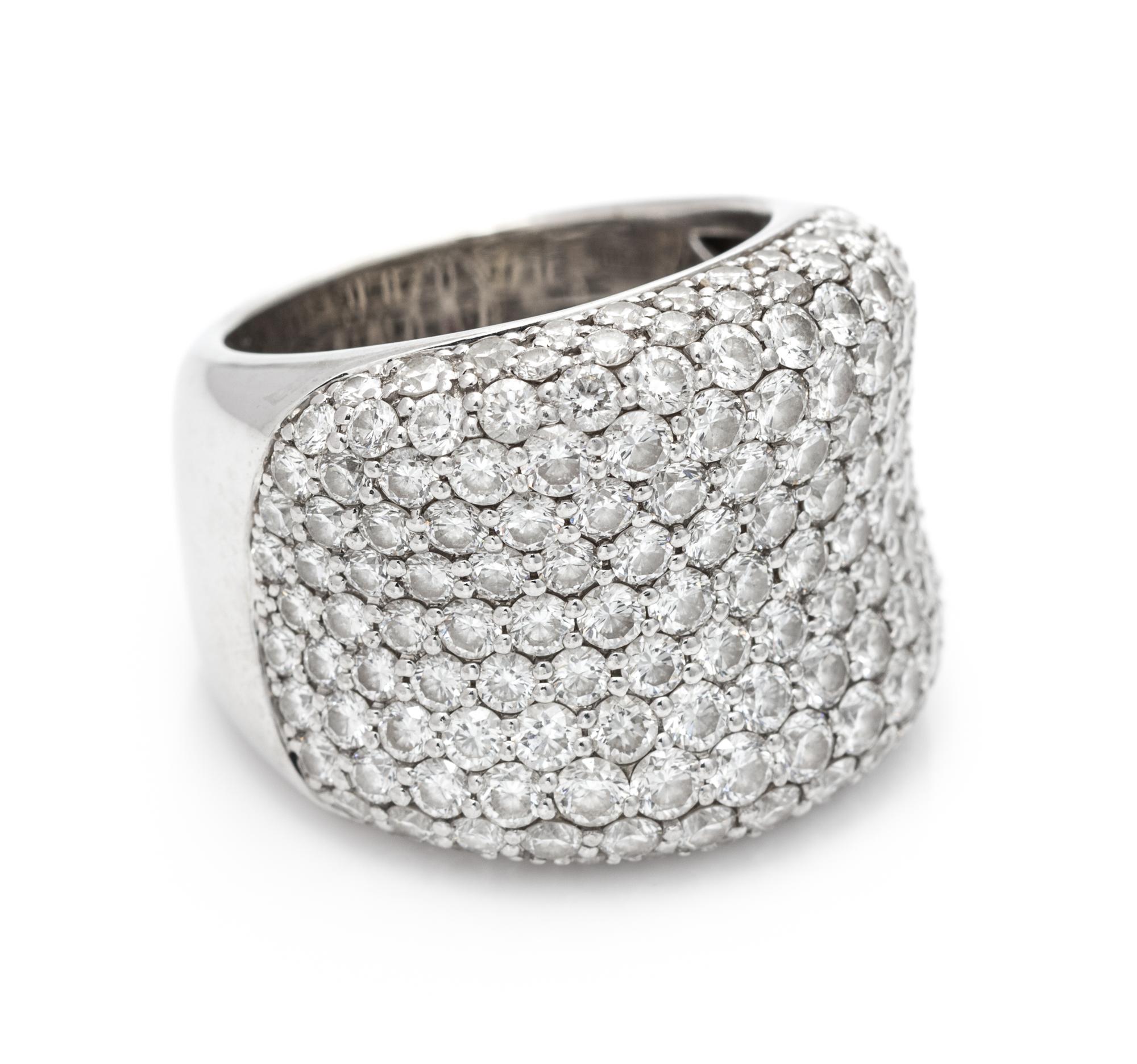 An 18 Karat White Gold and Diamond "Fantasia" Ring, Roberto Coin, 13.00 dwts.