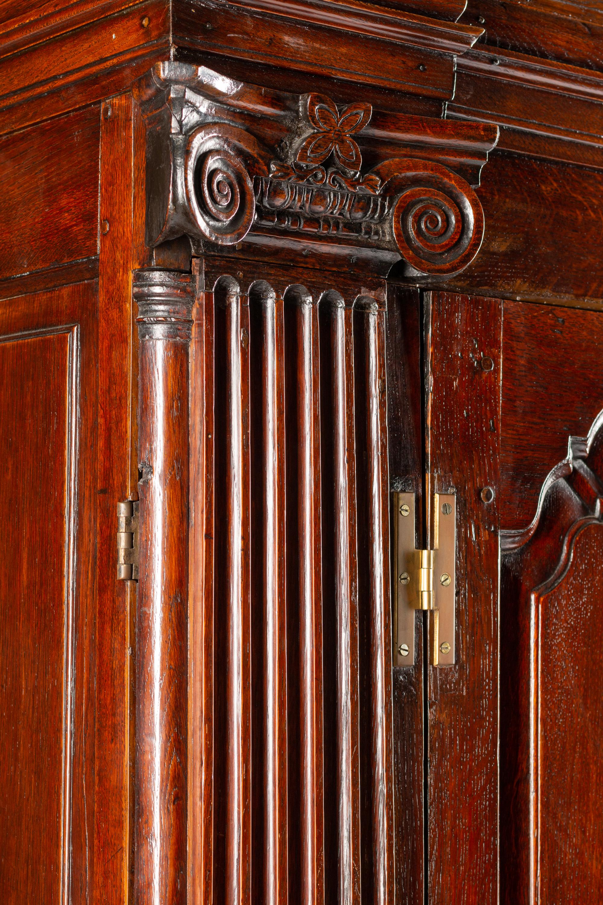 A George III Oak Linen Press
