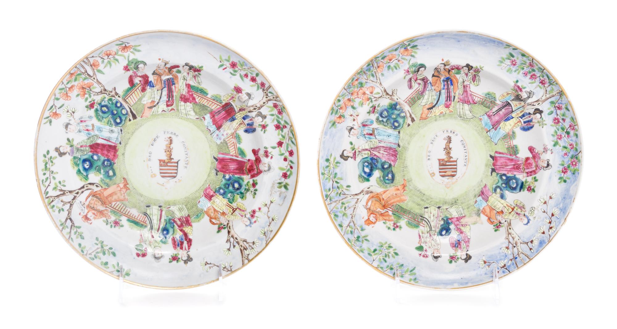 A Pair of Famille Rose Porcelain Plates Diameter 9 3/4 inches. — EARLY 19TH CENTURY