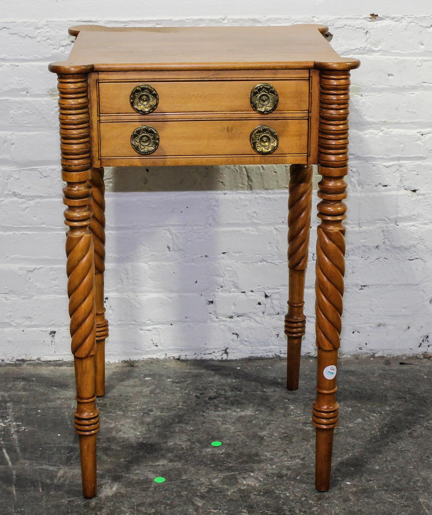 A Federal Cherry Work Table Height 29 1/4 x width 19 x depth 18 1/2 inches. — 19TH CENTURY