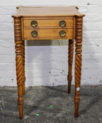 A Federal Cherry Work Table Height 29 1/4 x width 19 x depth 18 1/2 inches. — 19TH CENTURY