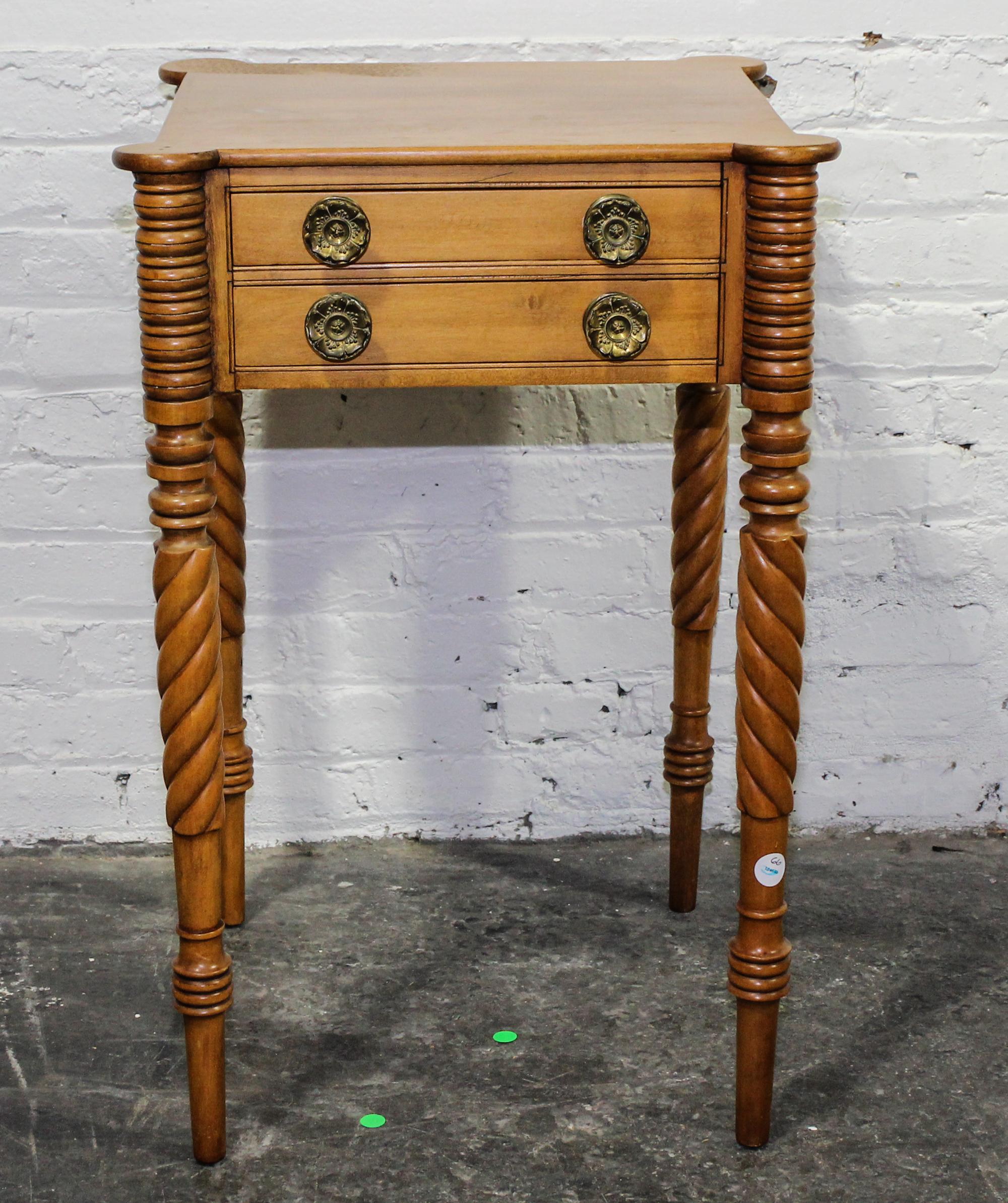 A Federal Cherry Work Table Height 29 1/4 x width 19 x depth 18 1/2 inches. — 19TH CENTURY