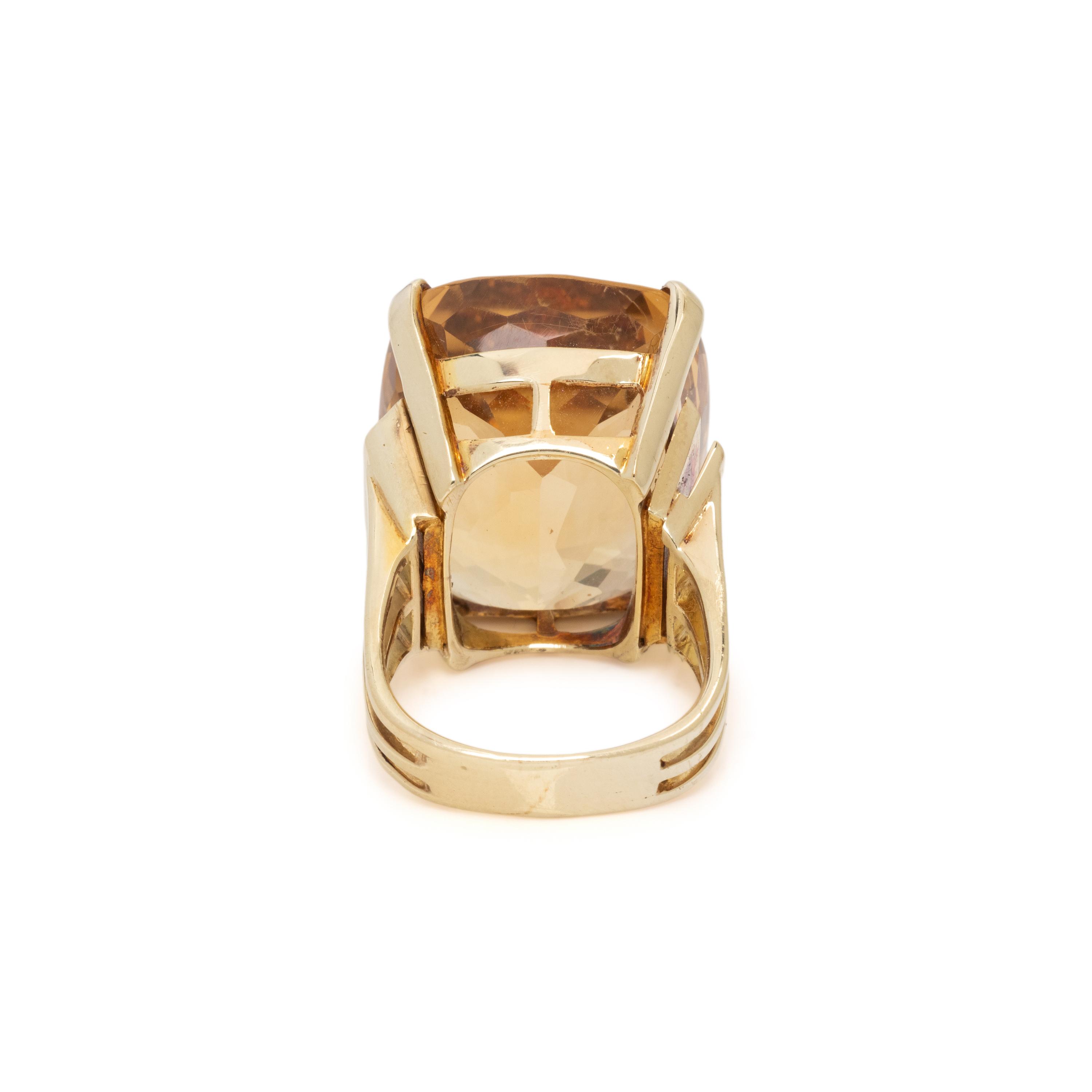 CITRINE AND YELLOW GOLD RING