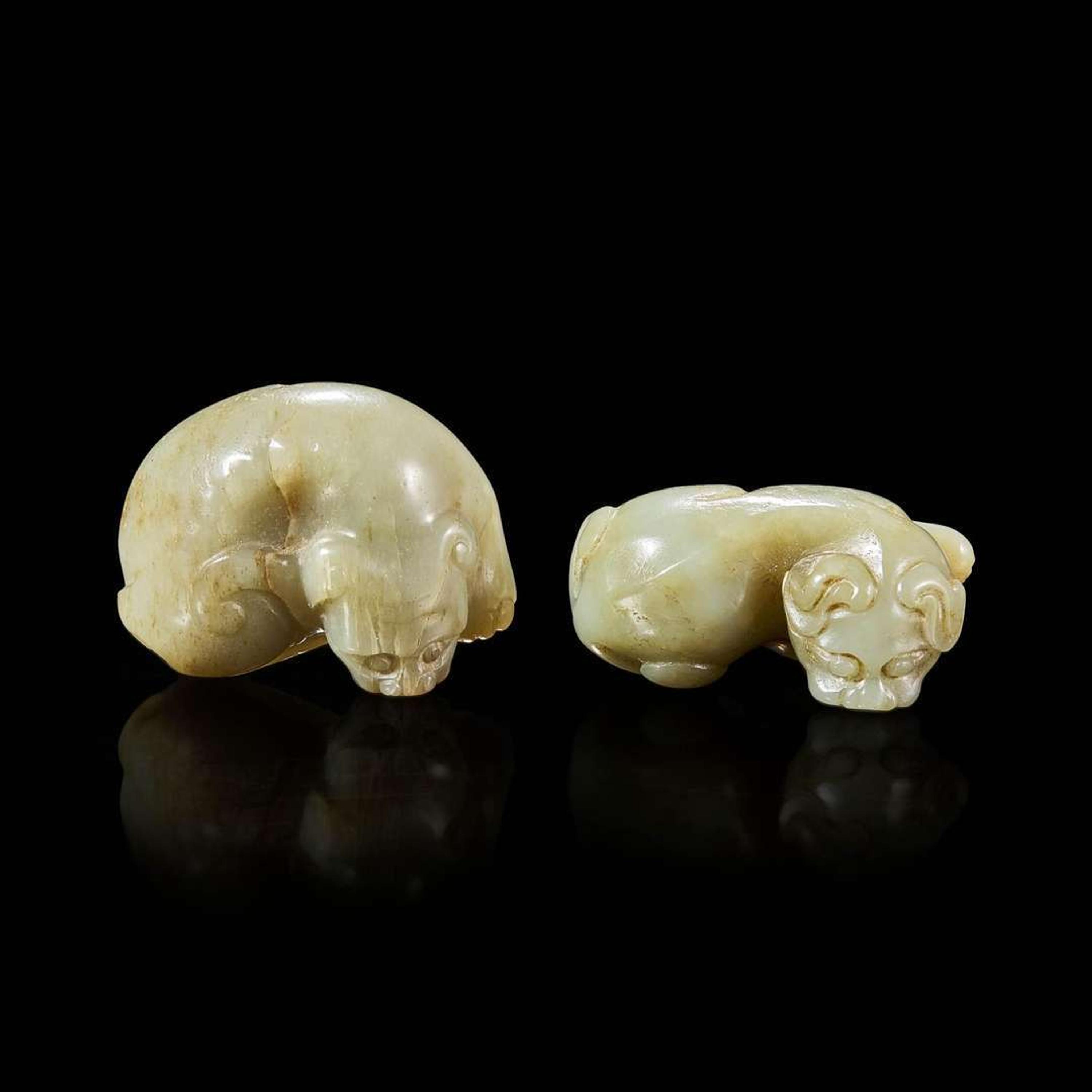 Two Chinese jades carvings 玉雕两件 Qing dynasty or earlier ????
