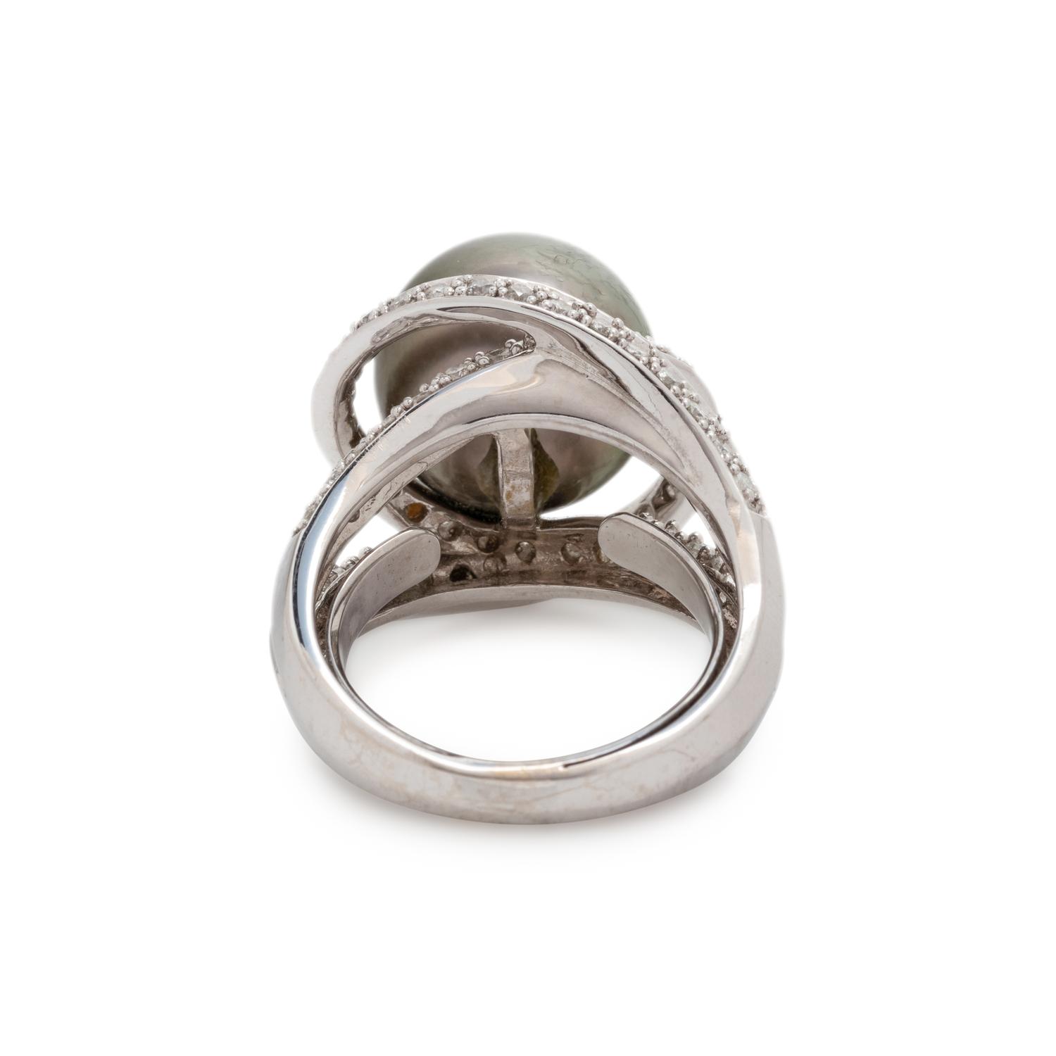 CULTURED TAHITIAN PEARL AND DIAMOND RING