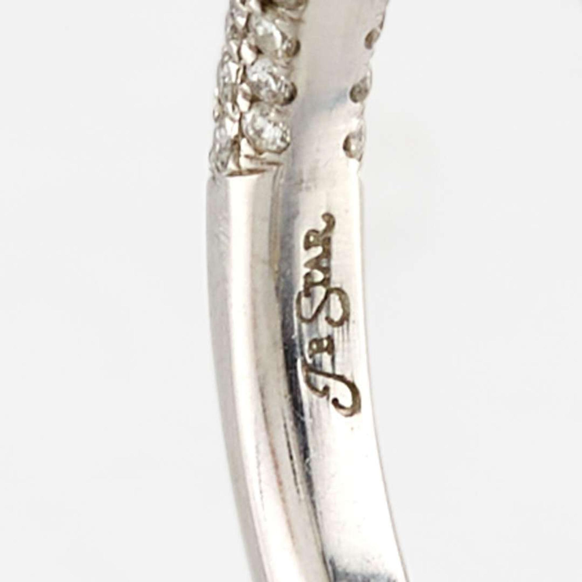 A diamond solitaire, JB Star