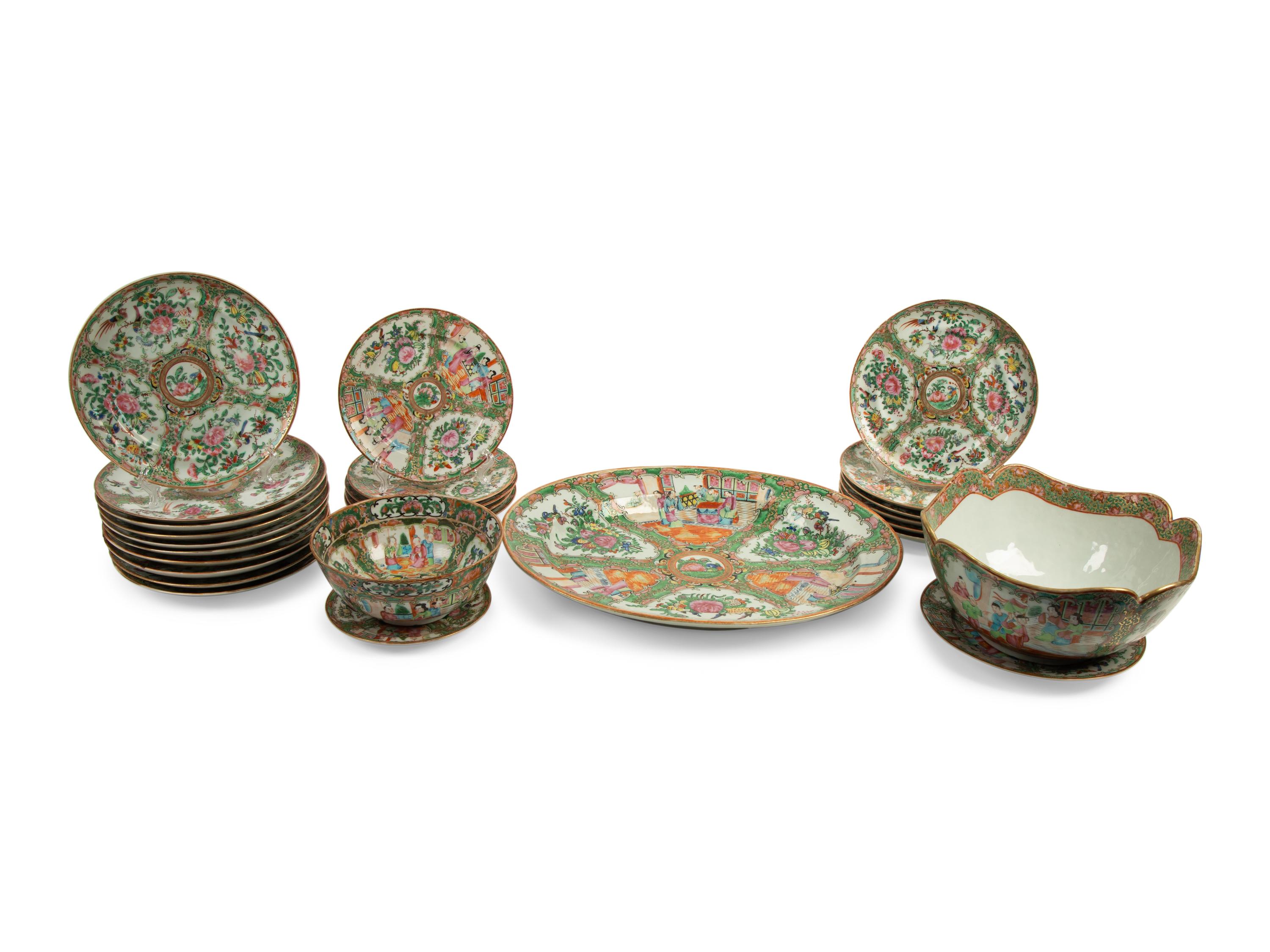 A Collection of Chinese Export Gold Medallion Porcelain — 19TH/20TH CENTURY