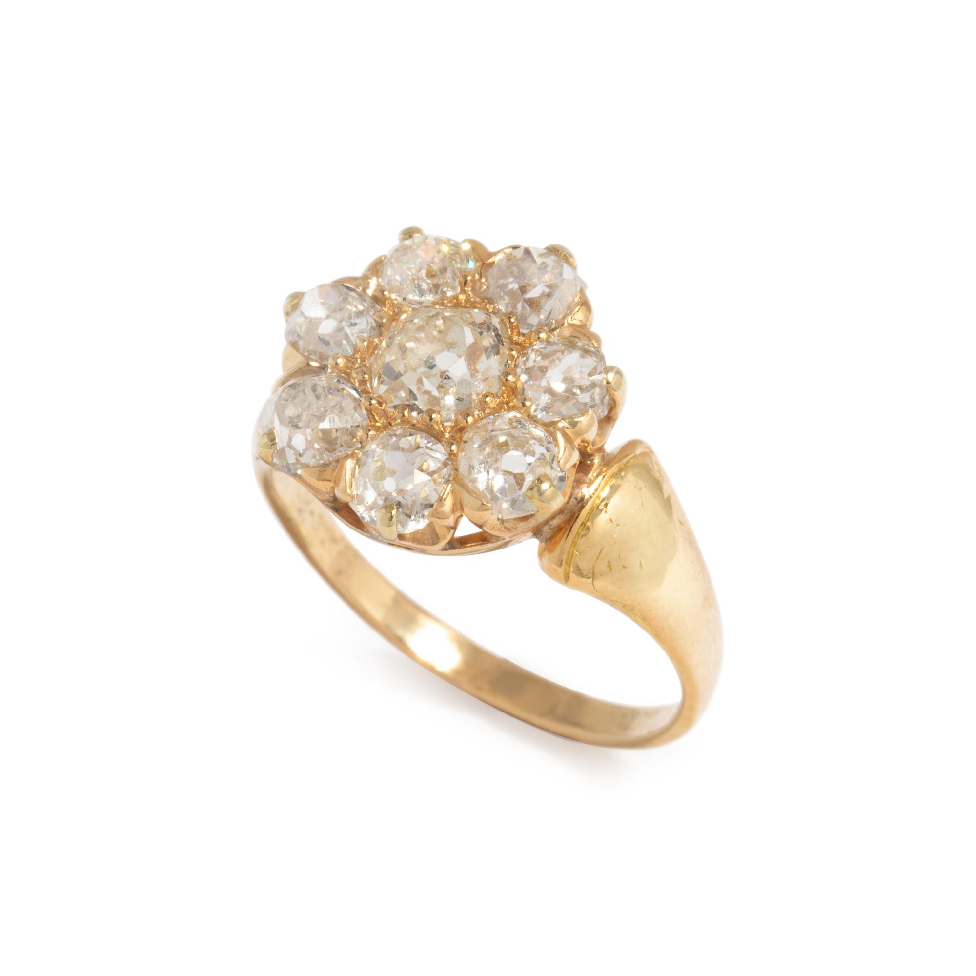 ANTIQUE, DIAMOND AND YELLOW GOLD CLUSTER RING