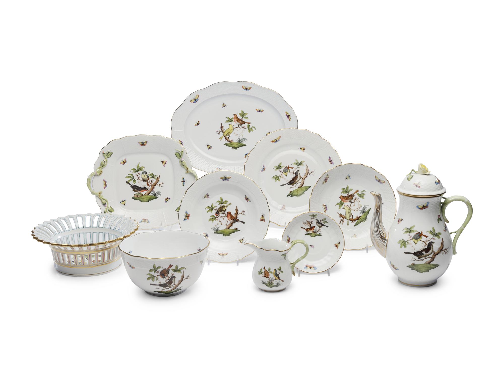 A Herend Rothschild Bird Porcelain Dinner Service