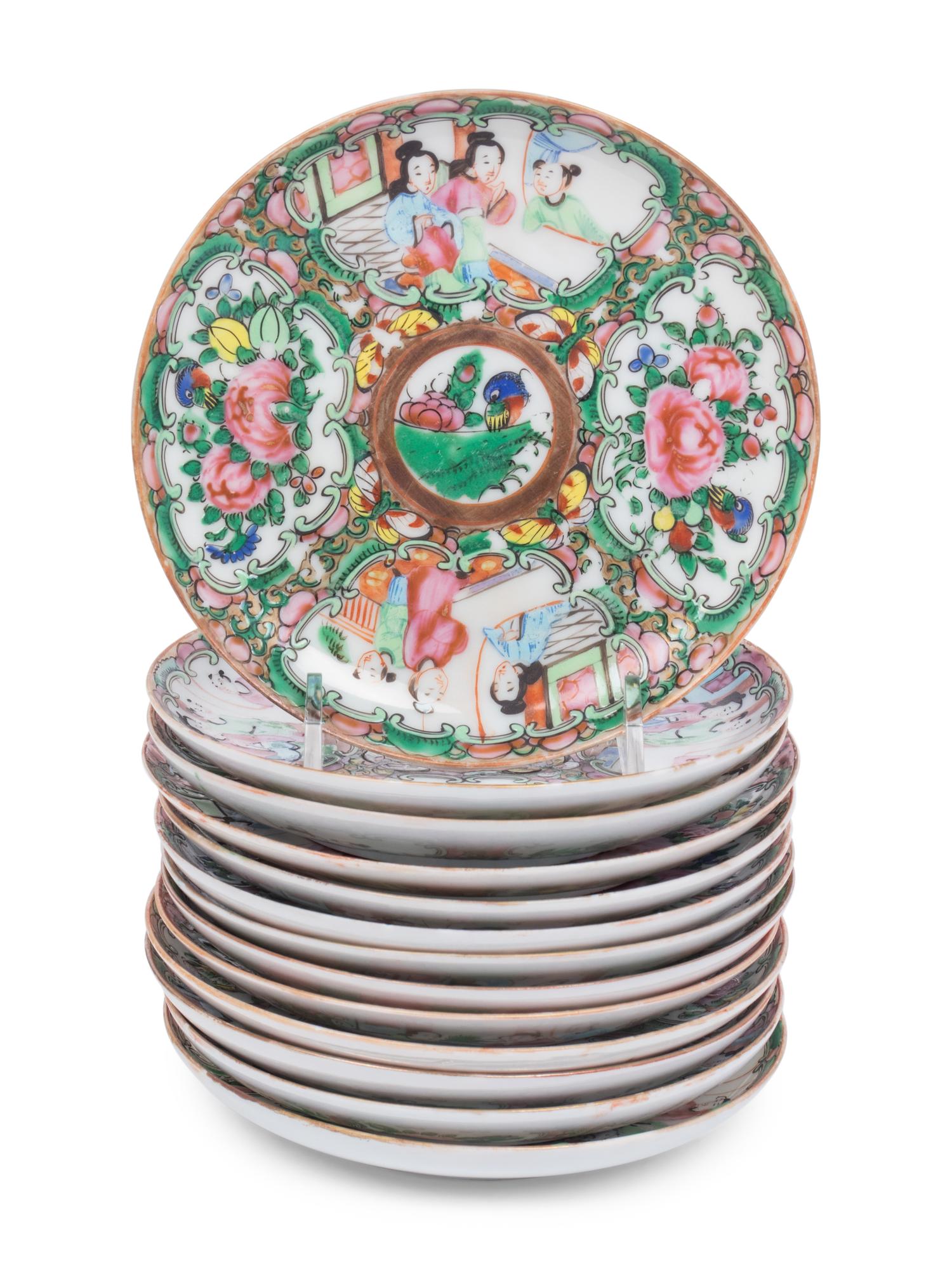 A Chinese Export Rose Medallion Porcelain Dining Set
