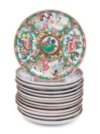 A Chinese Export Rose Medallion Porcelain Dining Set